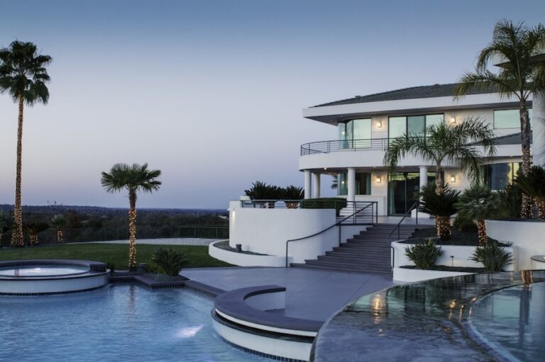 Luxury Villa Rentals USA: The Definitive Estate Management Guide
